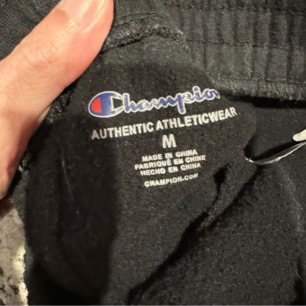 4 pairs of Champion athletic/sweat pants/joggers for youth. Girl or boy. Exc con - Picture 6 of 9